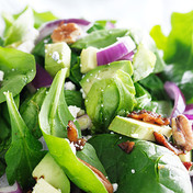 Proleće u tanjiru: Salata sa bebi spanaćem