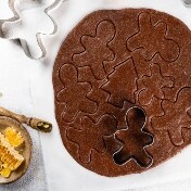 Novogodišnji kolač sa urmama