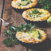 Korpice sa brokolijem i piletinom