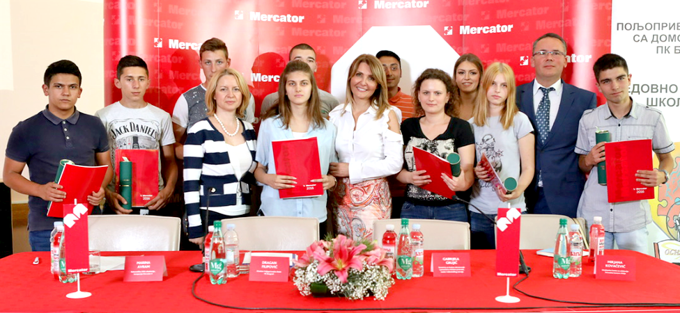 Đaci poljoprivredne škole PK Beograd na dan dobijanja diploma dobili posao u Idea, Roda i Mercator prodavnicama