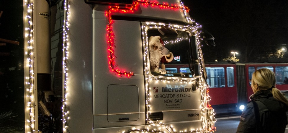 IDEA novogodišnji karavan oduševio Beograđane