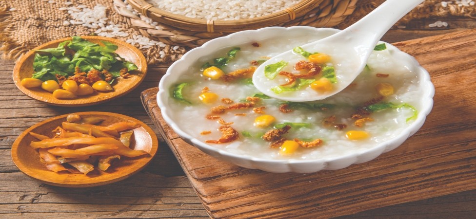 Ovsena kaša sa kukuruzom i mladim lukom 