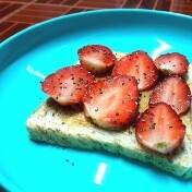 Cheesecake jogurt tost s jagodama