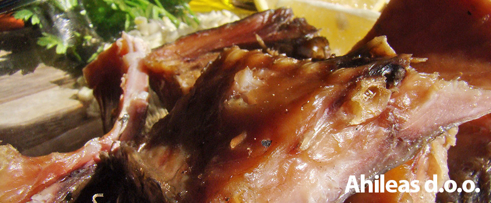 AHILEAS - dimljena riba spremljena na tradicionalan način