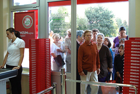 Otvorene dvije Konzum prodavnice u Tuzli 2